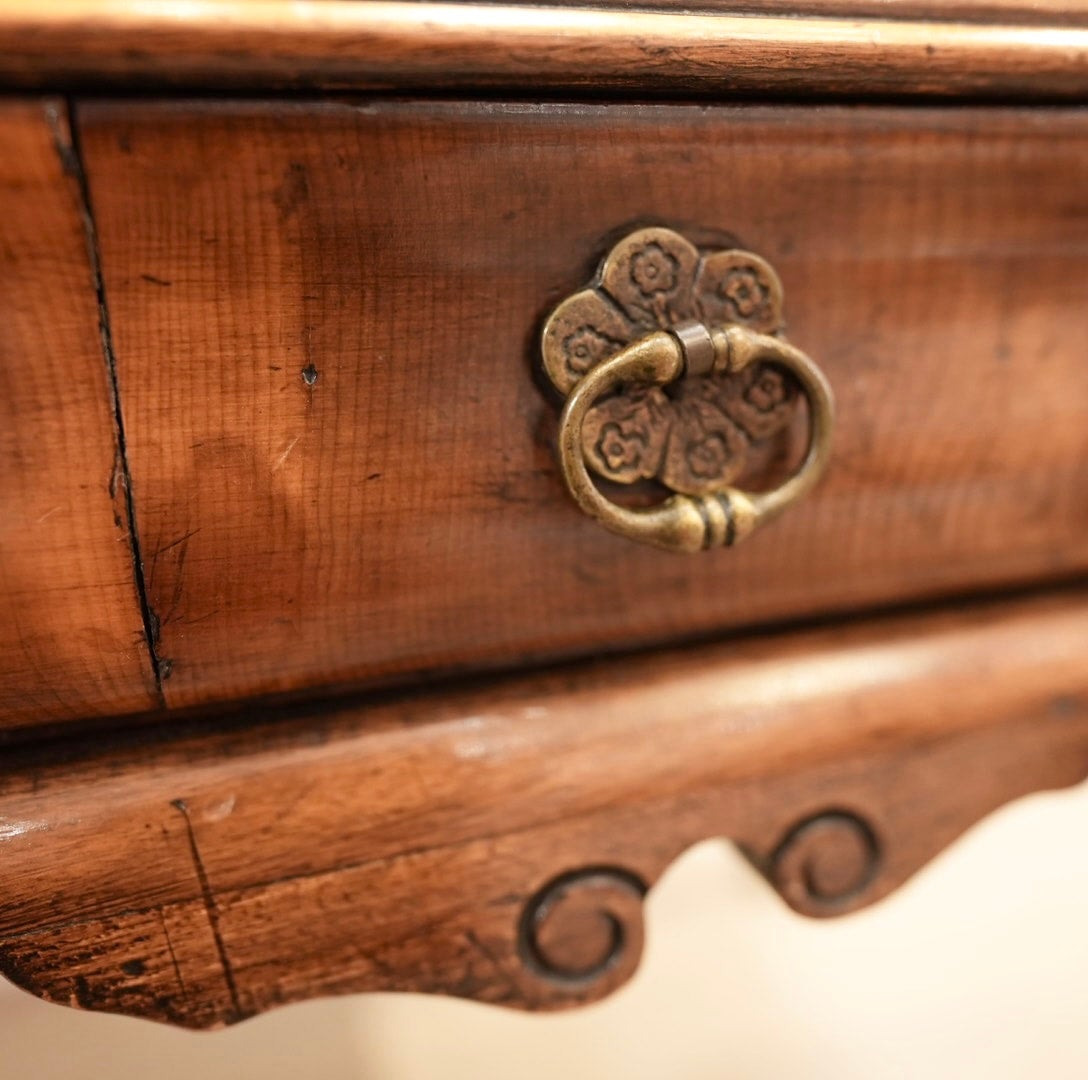 イギリスアンティークサイドテーブル 引き出し付きタイプ イギリス アンティーク家具 サイドテーブル 59192